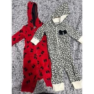 Lot of 2 Girls 0-3 month old hooded sleepers. EUC.